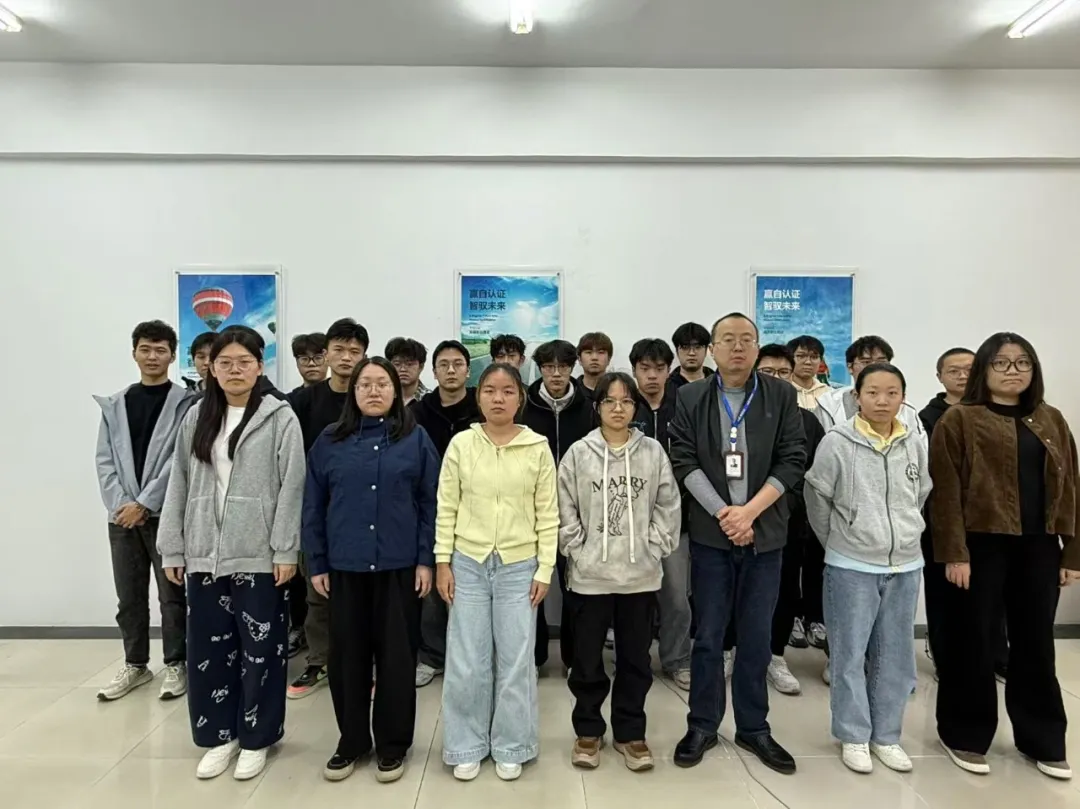 【近期結(jié)班留影】時(shí)光會(huì)定格此刻，但夢(mèng)想永